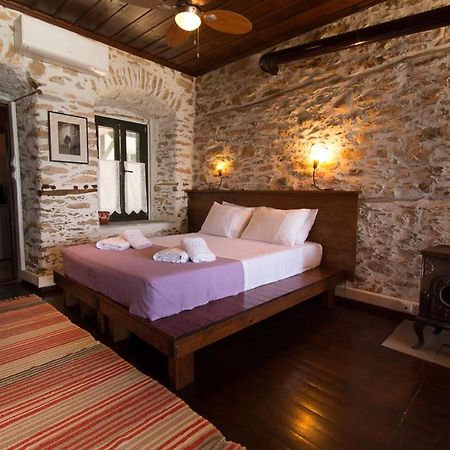 To Petrino Apartment Agios Ioannis  Екстериор снимка