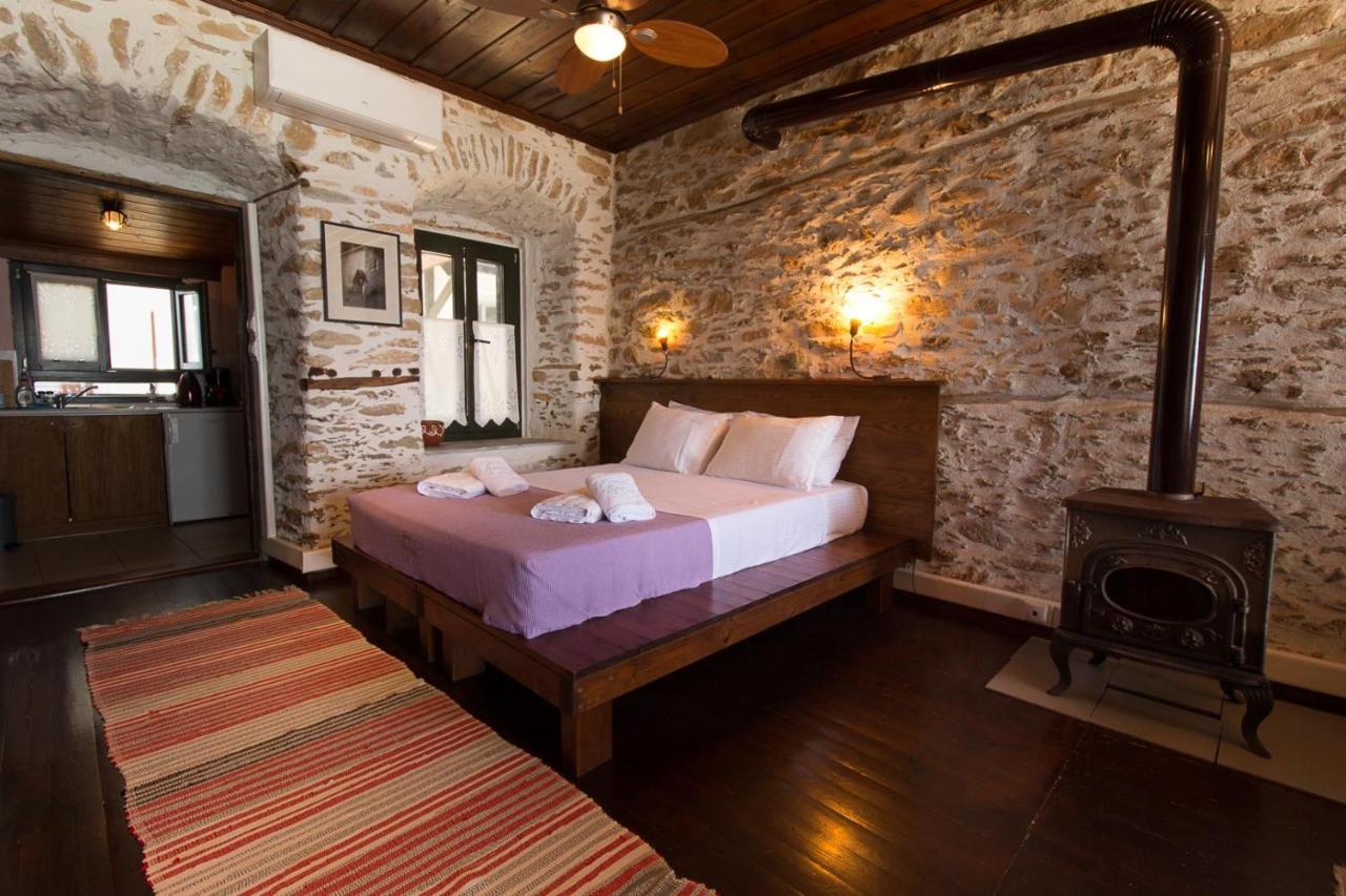 To Petrino Apartment Agios Ioannis  Екстериор снимка